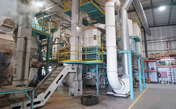 成套饲料颗?；嗌偾?其投入生产又需要多大的电压呢?