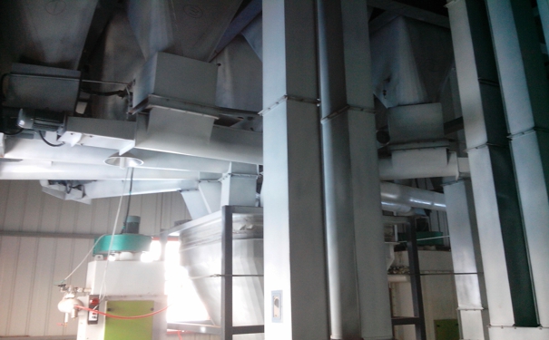 一套饲料全自动加工机械多少钱?提高其效率又需要做些什么呢?