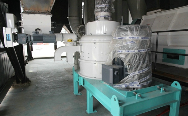 饲料机械设备多少钱?其生产时的水分又该如何控制?