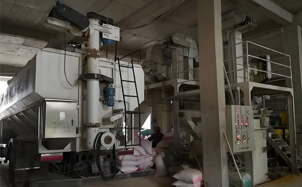 饲料成套设备多少钱一套?其在操作时又该关注哪几方面?